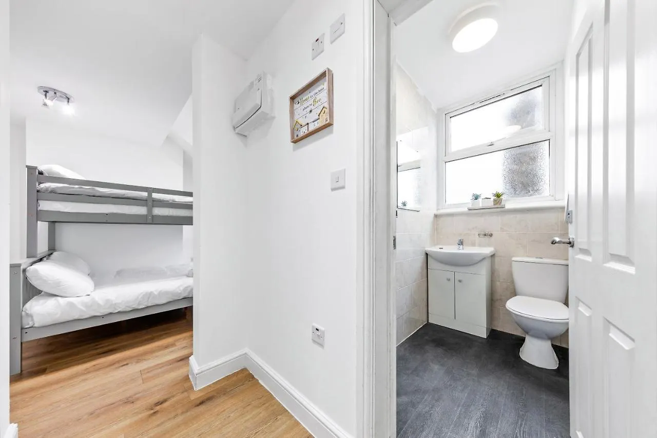 Canary Wharf Apartments 伦敦